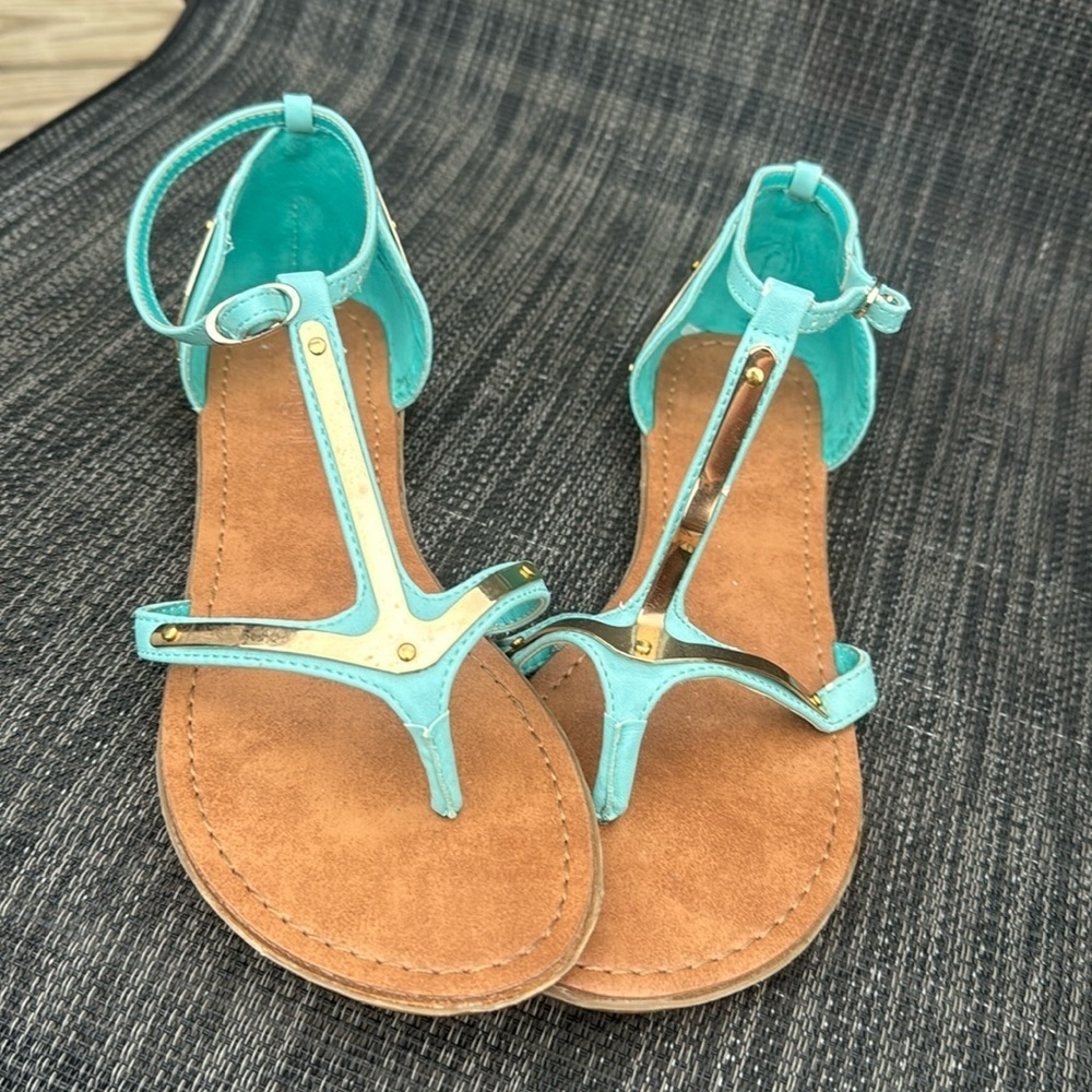 🍍 ZiGi Girl Womens Sandals Turquoise w/Gold Metal Trim Size 8🍍BT2